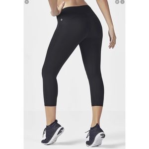 Fabletics Womens Pureluxe Black Capri 